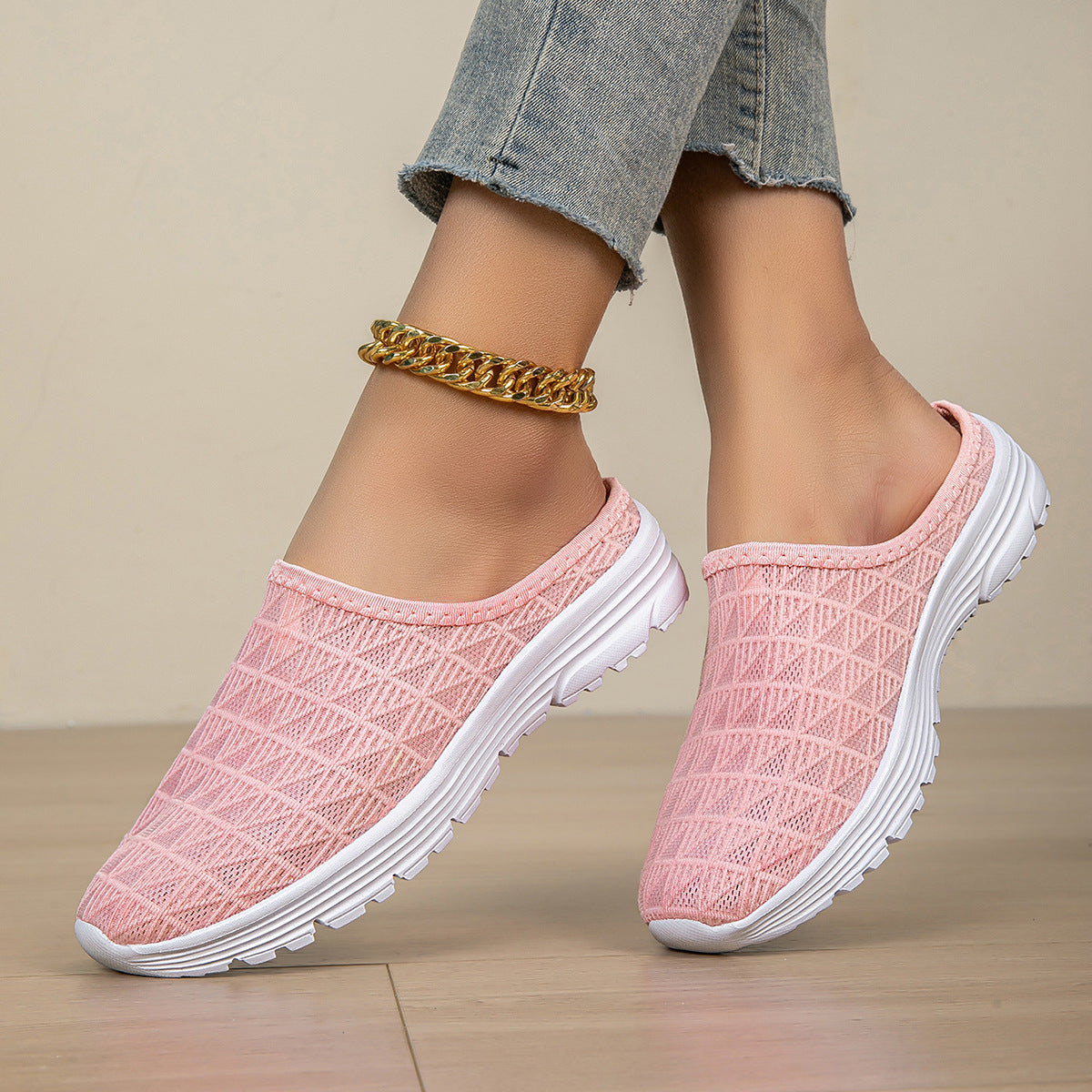 Womens Breathable Non-Slip Mesh Sports Sandals For The Beach