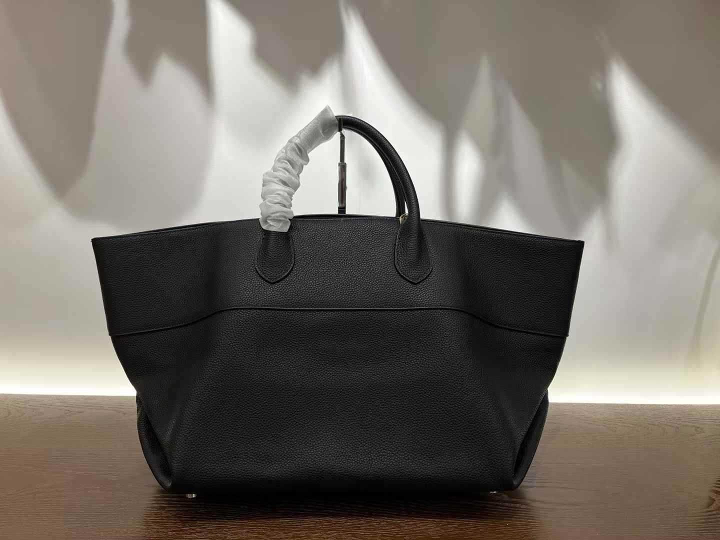 Simple Crossbody First Layer Cowhide Large Capacity Totes