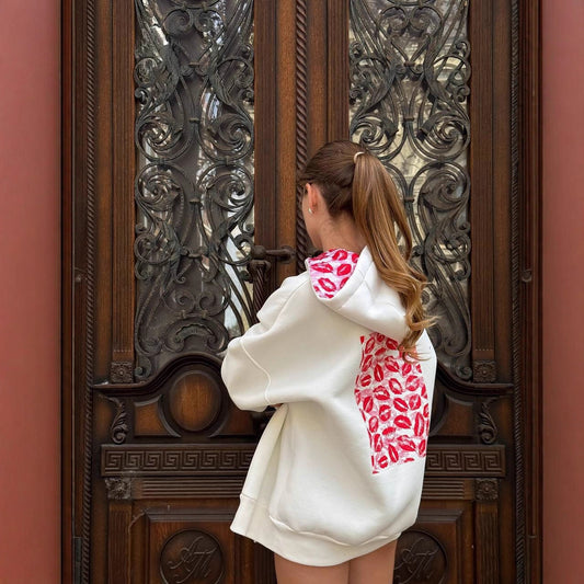 Boyfriend-style Oversize Lip Print Hooded Sweatshirt For Women