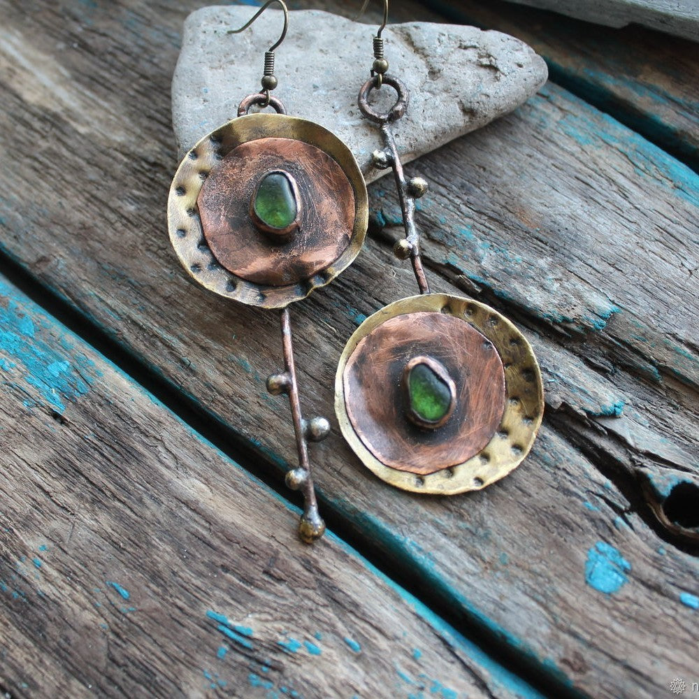 Retro Creative Asymmetric Bronze Special-interest Design Inlaid Gemstone Earrings