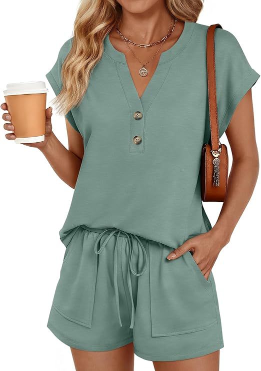 Solid-color V-neck Button-front Short-sleeve Shorts Set